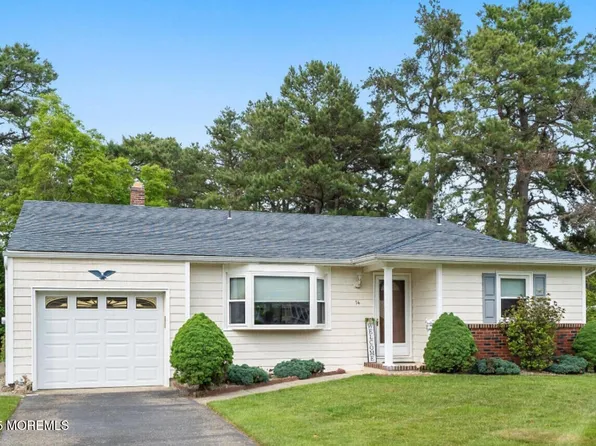 14 Edgewater Drive, Toms River, NJ 08757