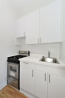 Rented by Aether Property Group | media 14