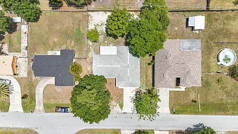 Building Photo - 863 Highland Ave NW