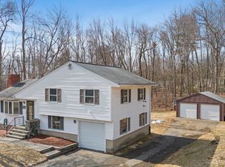 4 Meadow Ln, Atkinson, NH 03811