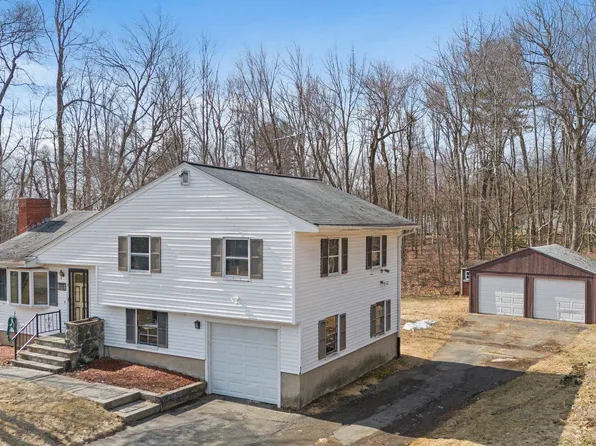 4 Meadow Lane, Atkinson, NH 03811
