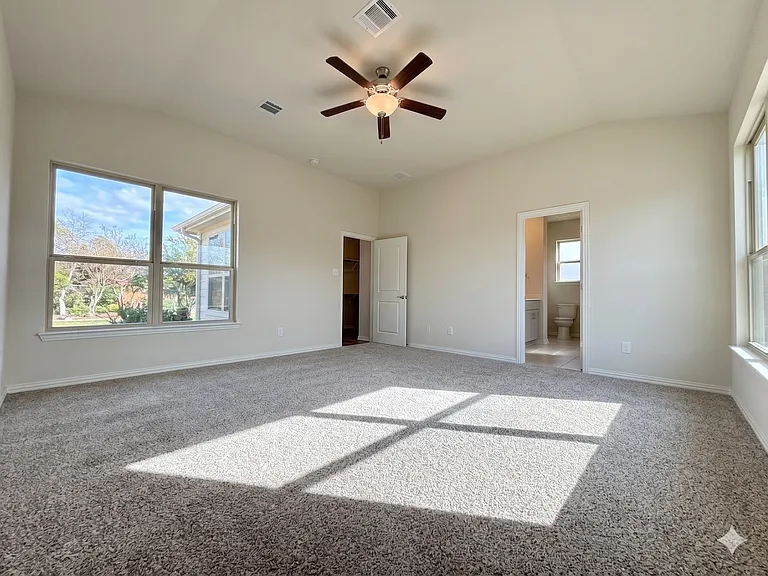 1425 Rolling Fox Dr — Photo 23