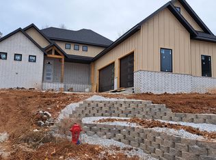 1902 Bull Run Rd, Ozark, MO 65721