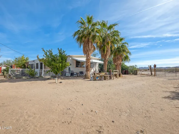 16484 S Denise Ln, Yucca, AZ 86438