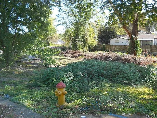2 Cedar Ln photo 1