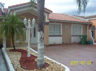 7681 NW 178th Ter, Hialeah, FL 33015