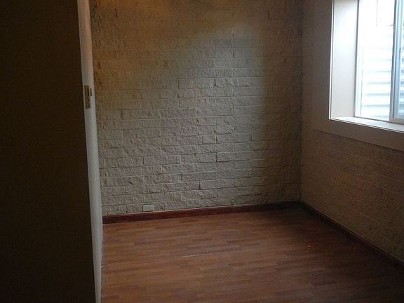 4th image of 1402 W Crawford St APT 6