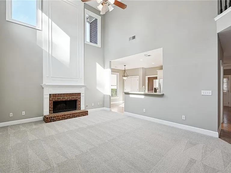 230 Brookeivey Ln — Photo 11