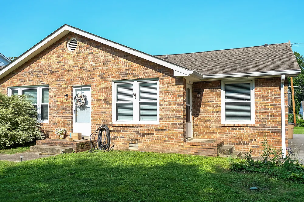 2 bed, 900 sqft, $1,500 — Photo 1