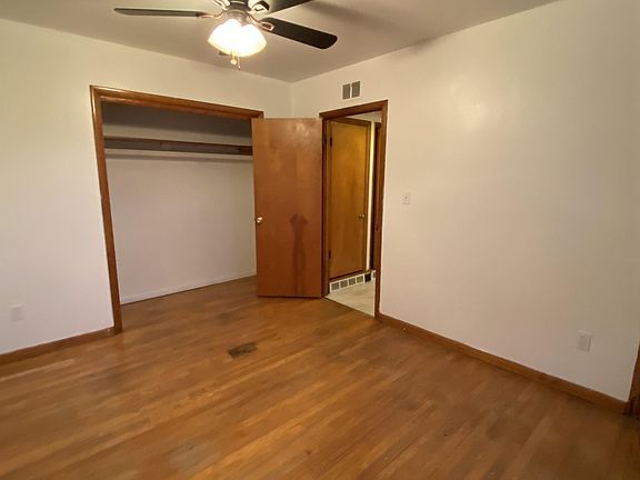 3rd image of 4201 Rocky River Dr #10945592