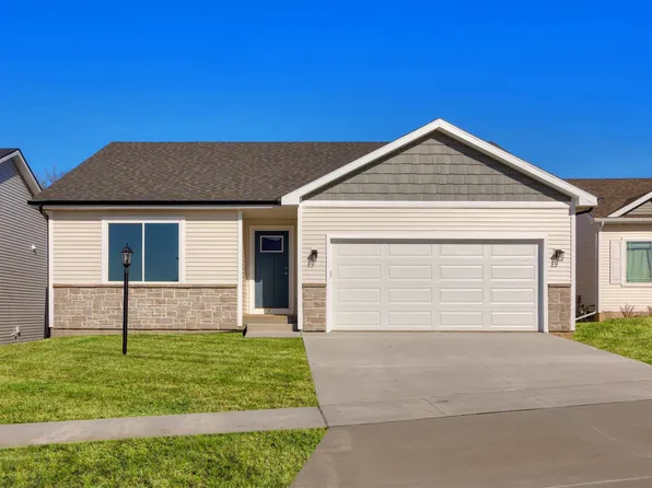 6381 NE 11th Ct, Des Moines, IA 50313