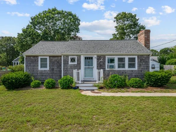 25 Pine Cone Drive, West Yarmouth, MA 02673