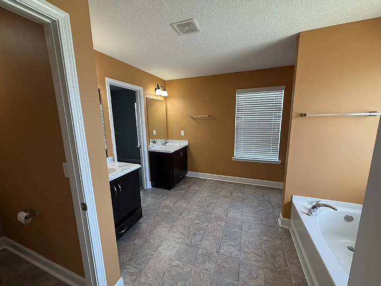 664 Piedmont Ave — Photo 18