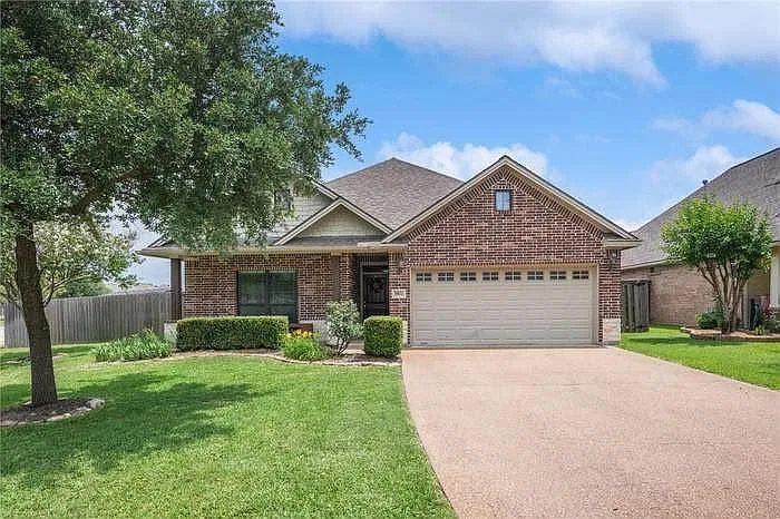 3 bed, 1822 sqft, $1,550 — Photo 1