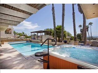 1784 Laurel Rd, Oceanside, CA 92054