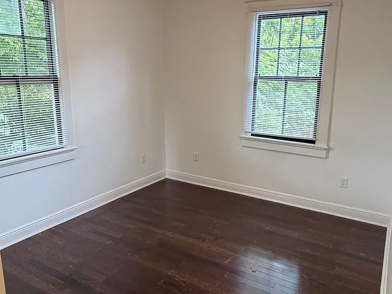 1233 Poland Ave — Photo 14