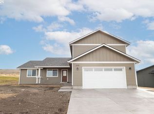 370 Heritage Ln, Union, OR 97883