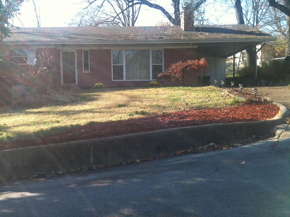 2nd image of 912 W Oklahoma St