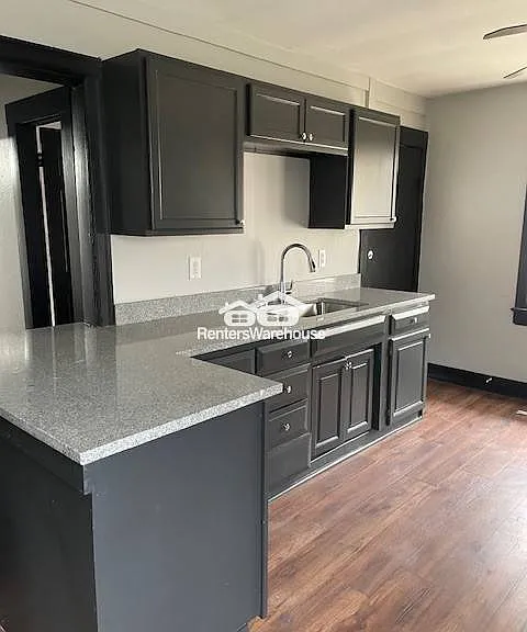 576 S Oxford Ave — Photo 7
