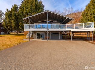 1955 S Lakeshore Rd, Chelan, WA 98816
