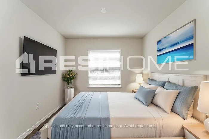 28499 Wave Crest Pl — Photo 10