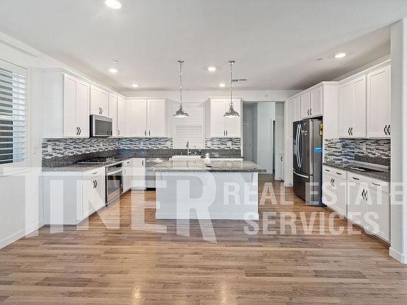 2nd image of 2852 Honey Opal Ave