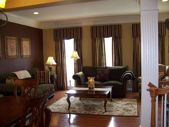 4th image of 2802 Marley Ln