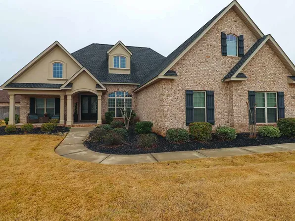 310 Emily Maygan Dr, Warner Robins, GA 31088