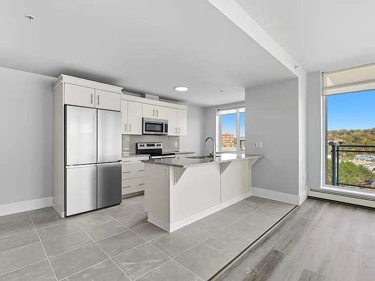 15 Kings Wharf Pl #602 — Photo 11