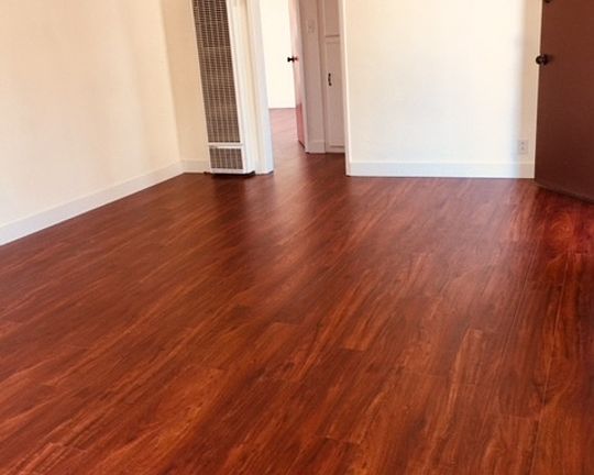 3rd image of 3356 Glenhurst Ave