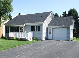 106 Pierce St, Arlington, WI 53911