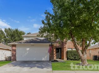 8783 Cove Meadow Ln, Fort Worth, TX 76123