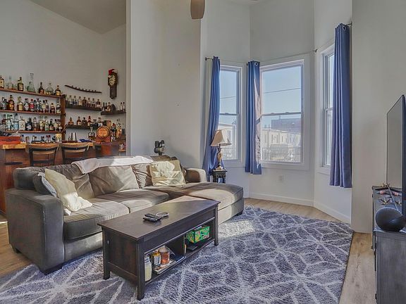 3rd image of 1507 West St Floor 2