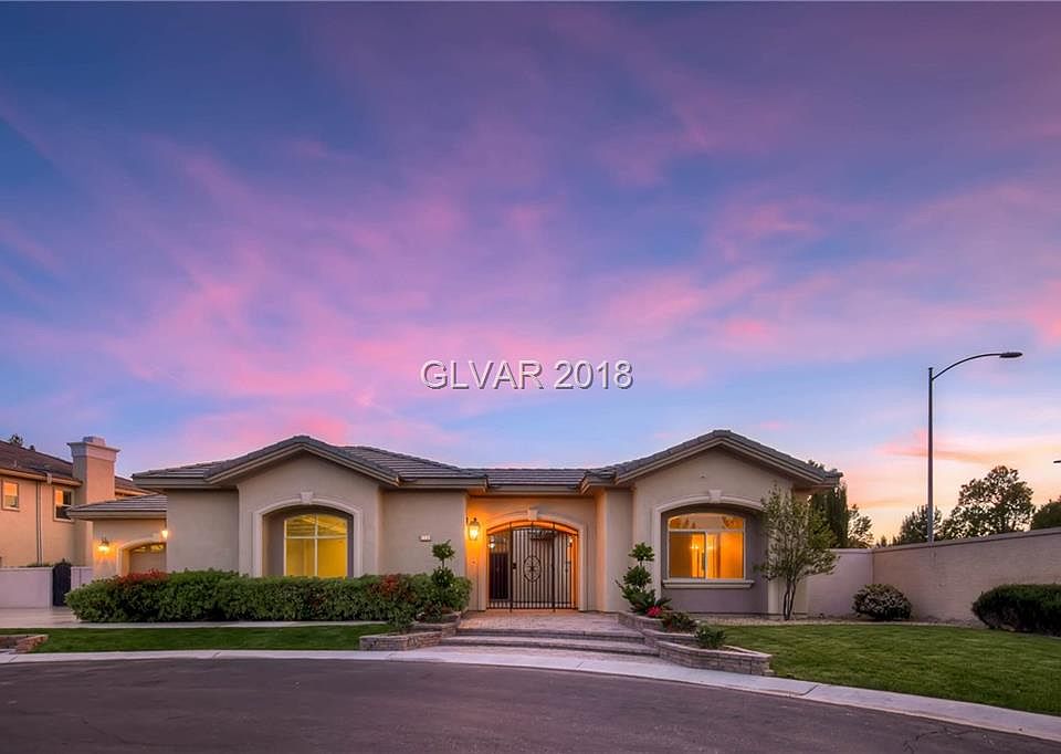 1st image of 301 Bayswater Ct