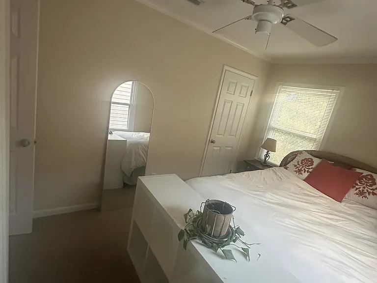 1719 Wheat St — Photo 3