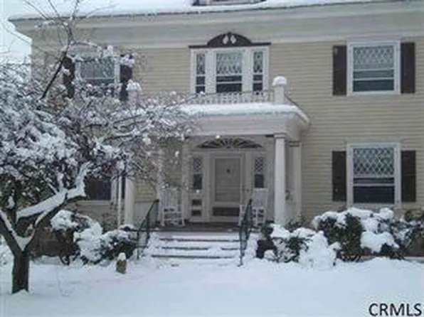 1131 Adams Rd, Schenectady, NY 12308