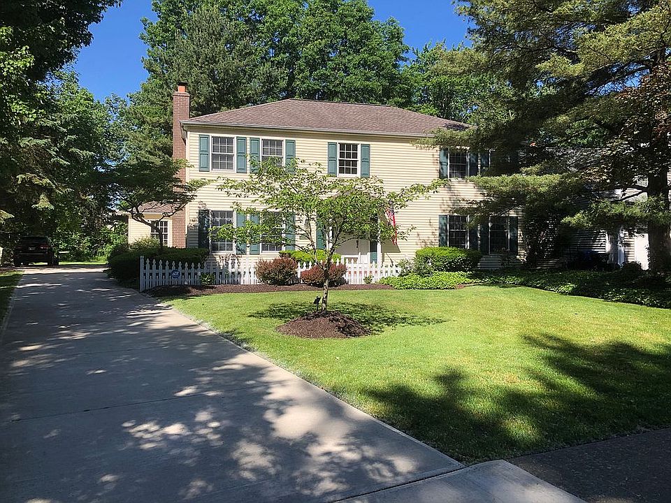 1st image of 31515 Roberta Dr