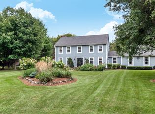 N67W30779 Golf Cir, Hartland, WI 53029