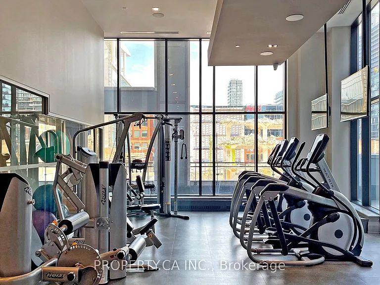 460 Adelaide St E #1821 — Photo 13