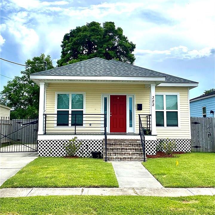 1st image of 322 Wallace Dr