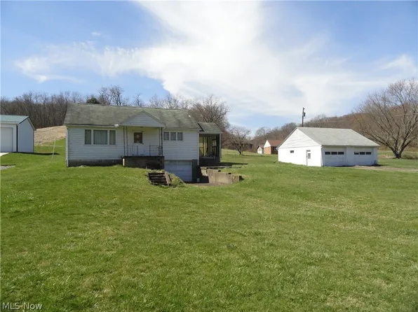 7621 Veterans Blvd, Chester, WV 26034