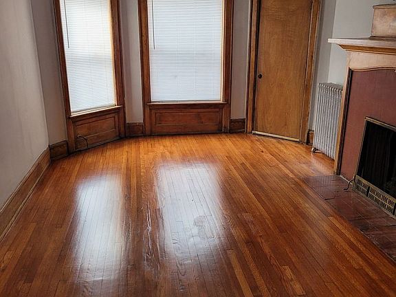 2nd image of 4501-4503 S Michigan Ave #2-109