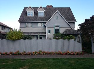 1022 23rd Ave E, Seattle, WA 98112