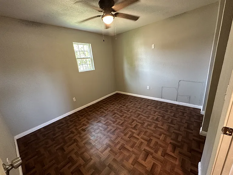 214 Wortham Dr — Photo 14