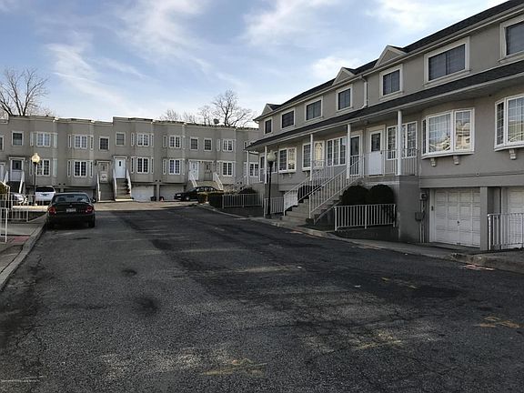 2nd image of 28 Judith Ct
