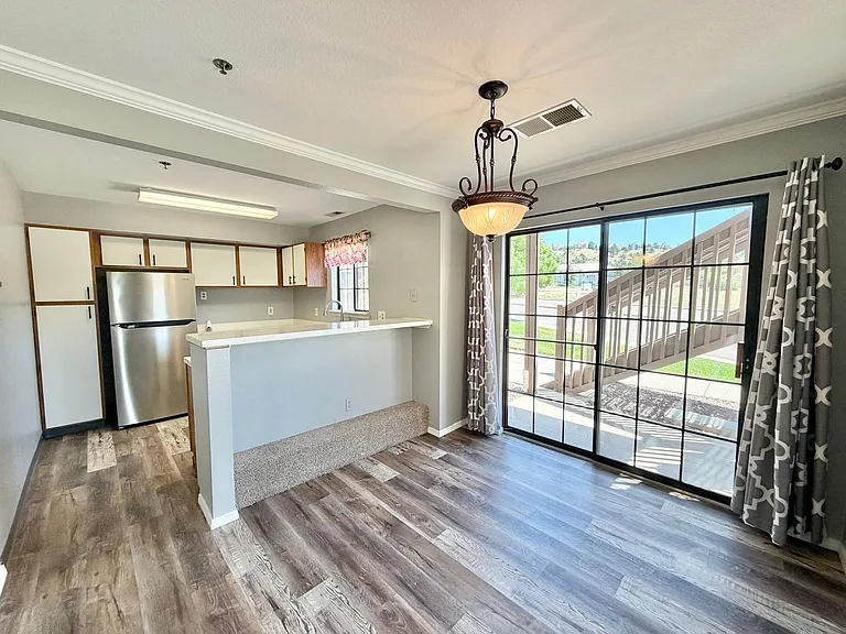 2130 Alicia Point #103 — Photo 3