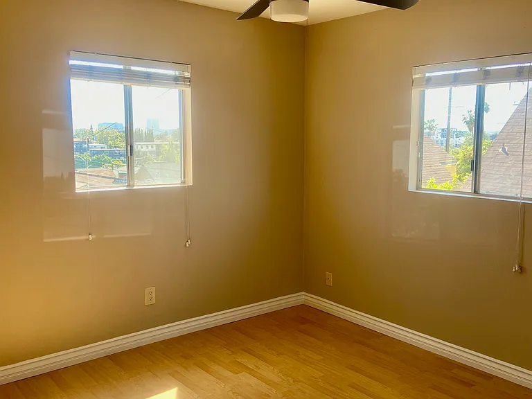 2711 Bellevue Ave #5 — Photo 10
