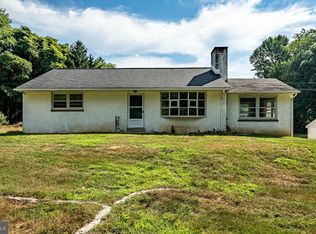 2725 Horseshoe Trl, Chester Springs, PA 19425