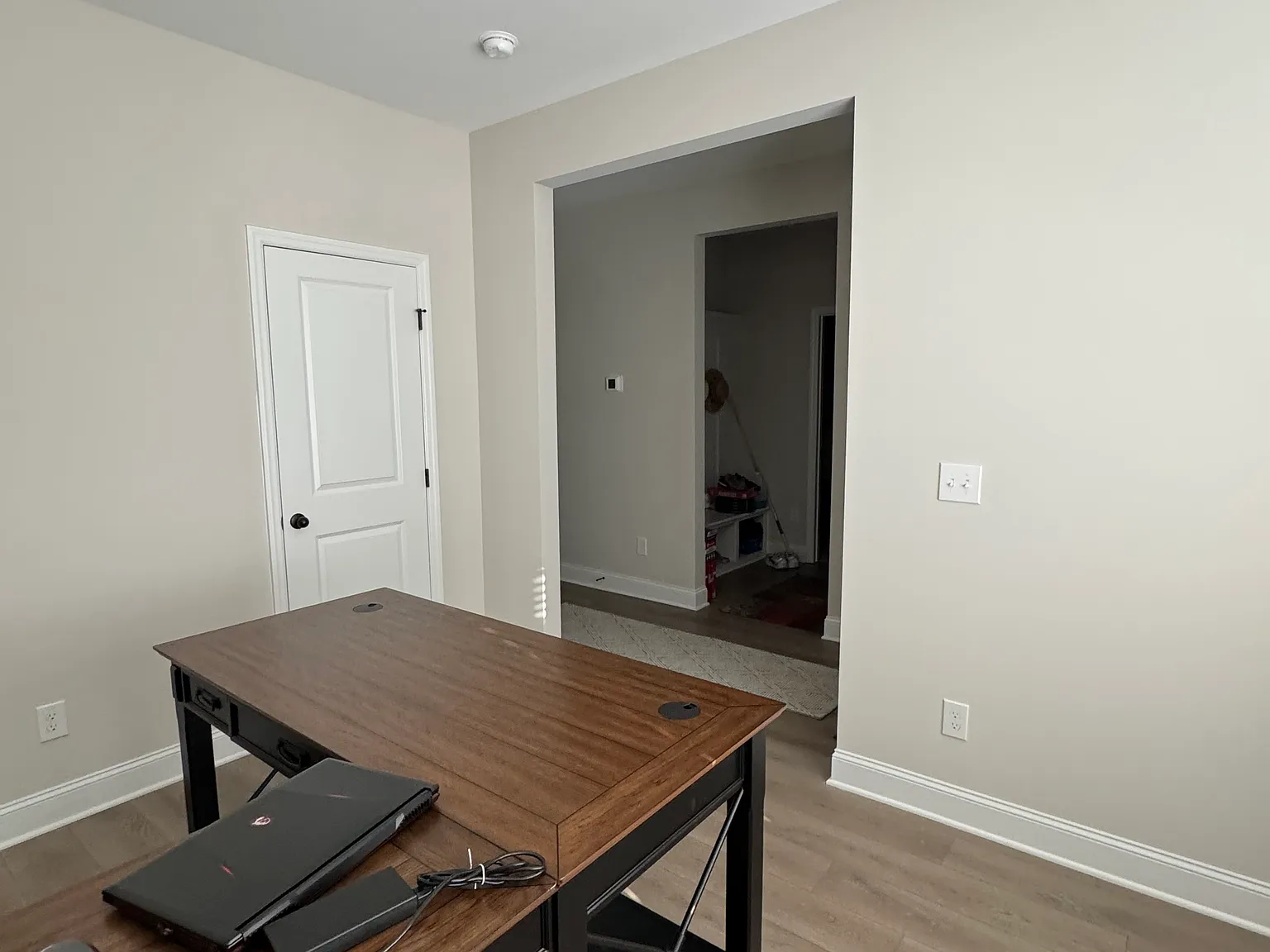 3 bed, 2286 sqft, $2,500 — Photo 3