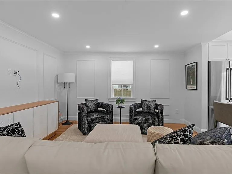 34 E Bowery St — Photo 6